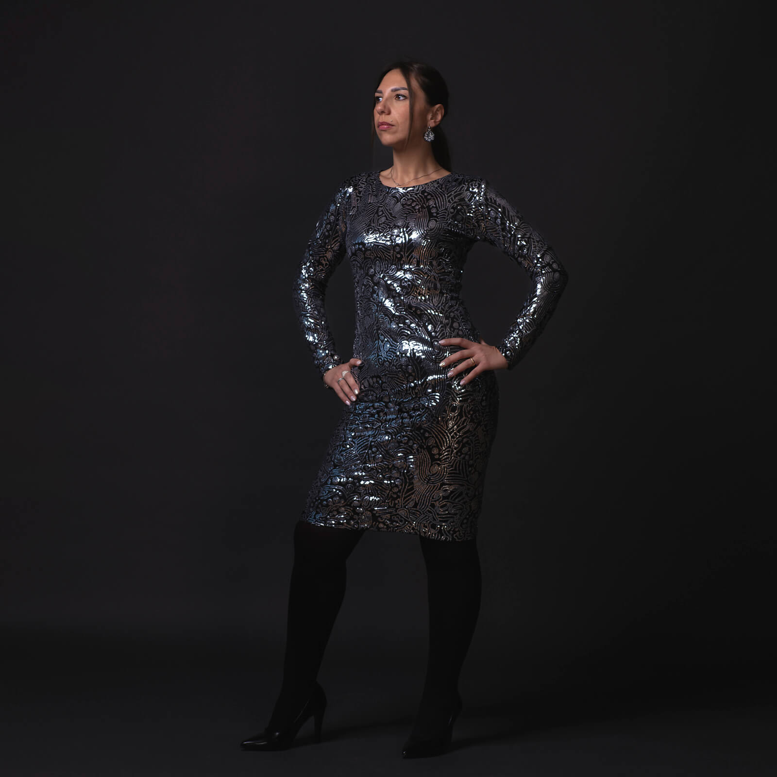 Abito Gilda argento e nero con paillettes - immagine 3