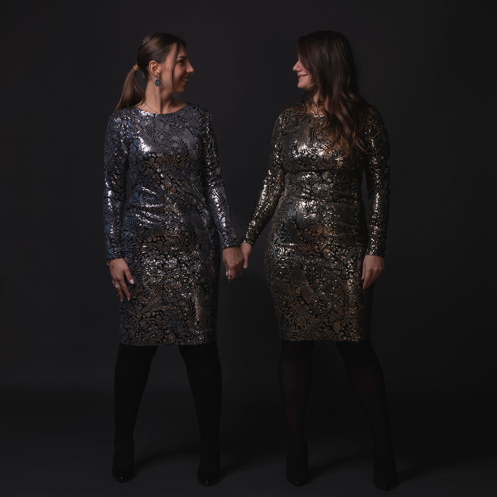 Abito Gilda oro e nero con paillettes - immagine 4