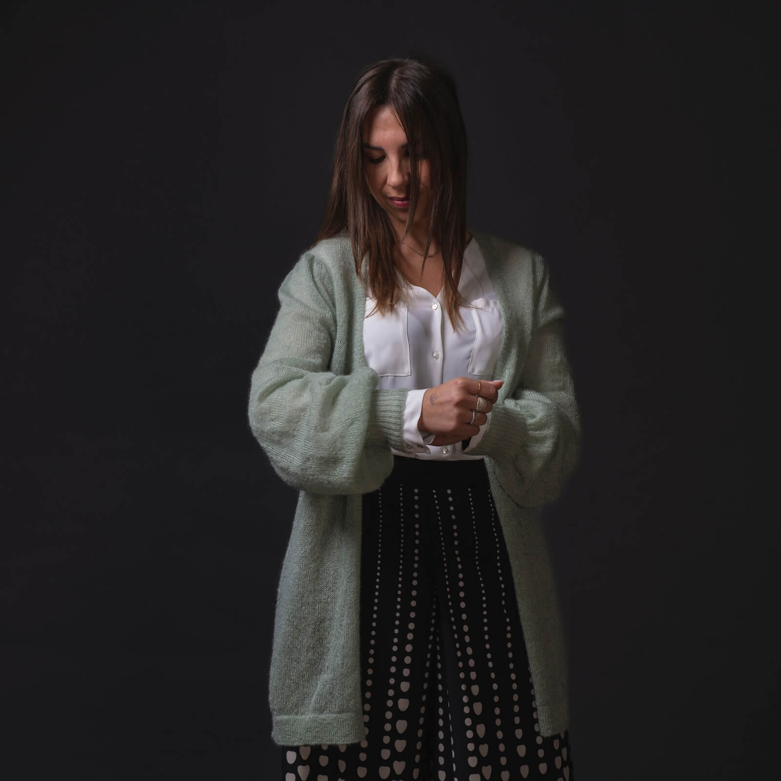 Cardigan Mia verde salvia in lana mohair - immagine 3